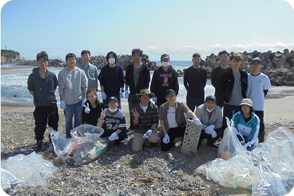 Participating in the "Hirono Town Cleanup Operation"01